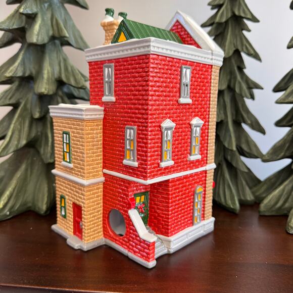 1991 Vintage Snow Village Department 56: “Finklea’s Finery:Costume Shop” - Picture 12 of 16